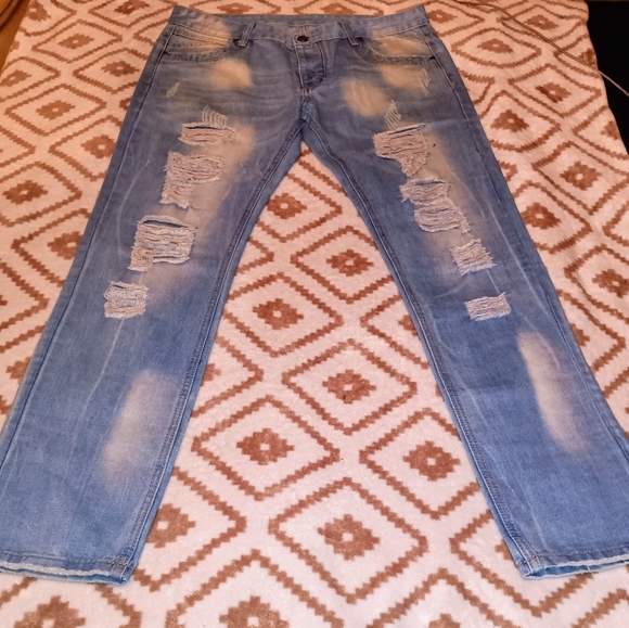 JEANS - Picture 2 of 4